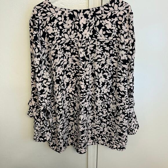 Vince Camuto Floral Blouse XXL | Black White 3/4 Sleeve Flowy Top - Picture 6 of 6